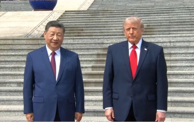 Зустріч Дональда Трампа та Сі Цзіньпіна у Пекіні: початок важливих переговорів Трамп зустрівся із Сі Цзіньпіном у Китаї