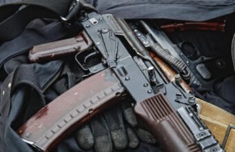 У США виник несподіваний дефіцит культової гвинтівки АК-47: що сталося У-США-виник-несподіваний-дефіцит-культової-гвинтівки-АК-47:-що-сталося