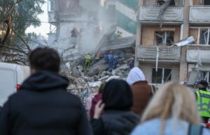 Російська атака на Київ: жертви та поранені внаслідок ракетного обстрілу Атака-на-Київ-Є-жертва-і-десятки-поранених.-Деталі