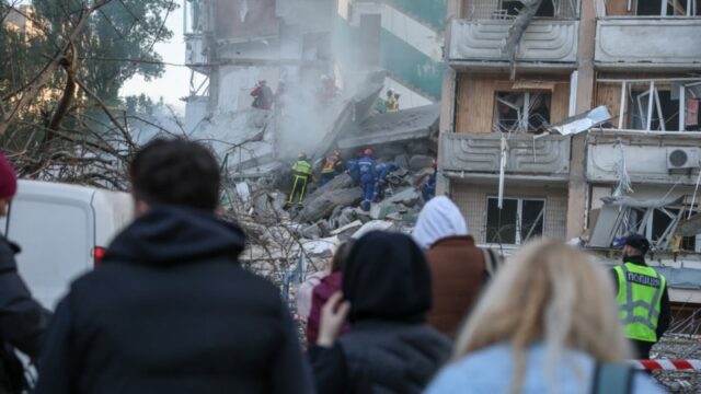 Російська атака на Київ: жертви та поранені внаслідок ракетного обстрілу Атака-на-Київ-Є-жертва-і-десятки-поранених.-Деталі