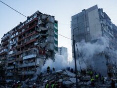 Розбиті будинки, багато загиблих та поранених: що відомо про кривавий обстріл Києва та області Розбиті-будинки,-багато-загиблих-та-поранених:-що-відомо-про-кривавий-обстріл-Києва-та-області