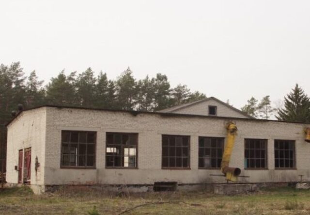 Цех картонних коробок на Волині виставили на продаж за понад 1 млн грн: що відомо... Цех-картонних-коробок-на-Волині-виставили-на-продаж-за-понад-1-млн-грн:-що-відомо.
