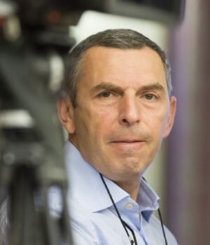 Син у ЗСУ, а майно купив ще до політики: Шефір відповів на розслідування про статки...