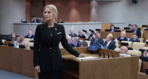 Яна Лантратова призначена новим омбудсменом з прав людини в Росії: контекст та звинувачення Нову-омбудсменку-РФ-чекає-суд-за-воєнні-злочини-проти-України.-Хто-така-Лантратова?