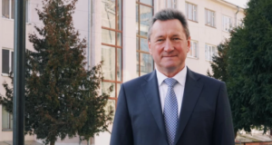 Волинський виш платить сотні тисяч роялті своєму ректору Волинський-виш-платить-сотні-тисяч-роялті-своєму-ректору