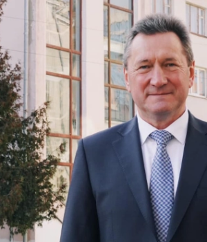 Волинський-виш-платить-сотні-тисяч-роялті-своєму-ректору 