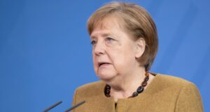 ЄС обговорює кандидатів на роль перемовника з Росією Меркель потрапила до трійки кандидатів на роль перемовника від ЄС з Росією, – Politico
