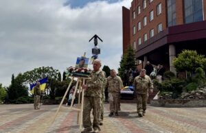 Прощання з загиблим воїном Олександром Грабовим у Нововолинську Нововолинська-громада-віддала-попрощалася-з-загиблим-воїном-–-Олександром-Грабовим