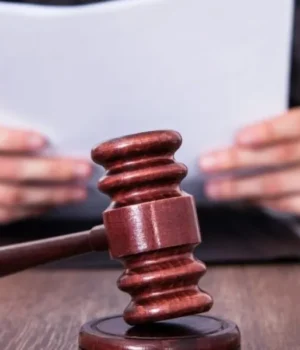 Справу пособника у передачі хабара суддям ВС скеровано до суду