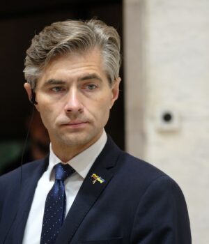 НАТО має засоби, щоб зрівняти з землею бази Росії в Калінінграді, – глава МЗС Литви