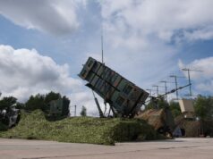 Українські військові знайшли записку від міжнародних партнерів у зенітно-ракетному комплексі Patriot Українські військові знайшли записку у Patriot: що написали партнери