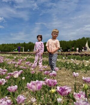 Родини,-які-отримують-послугу-раннього-втручання,-відвідали-Фестиваль-тюльпанів-«Квітоліс»