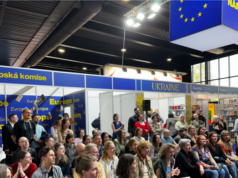 Поезія як документ війни: українські поетеси на міжнародному книжковому фестивалі у Празі «Поезія-іноді-може-сказати-більше,-ніж-новини»-–-українські-поетеси-в-Празі-про-війну-і.