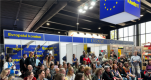 Поезія як документ війни: українські поетеси на міжнародному книжковому фестивалі у Празі «Поезія-іноді-може-сказати-більше,-ніж-новини»-–-українські-поетеси-в-Празі-про-війну-і.