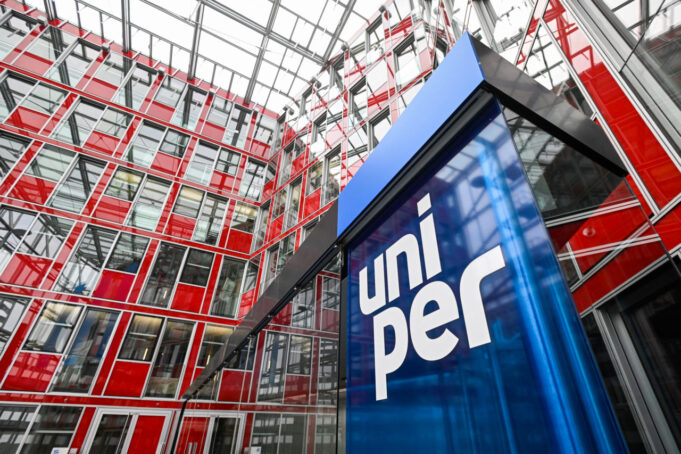 Німеччина зменшить свою частку в енергетичній компанії Uniper до меншості germany-to-sell-off-most-of-its-stake-in-nationalized-utility-uniper