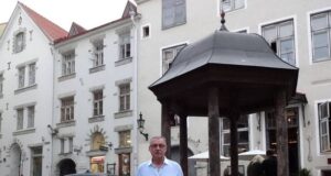 Батько Єрмака літав до РФ — журналісти дізналися подробиці Батько-Єрмака-літав-до-РФ-—-журналісти-дізналися-подробиці