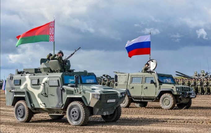 Лукашенко уникає прямого втягнення Білорусі у війну проти України, стверджують експерти Чи може Білорусь напасти на Україну: експерт оцінив нові ризики