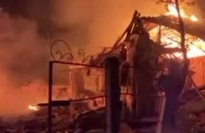 Масована атака шахедів на Конотоп: три постраждалих та зруйнована багатоповерхівка Масована-атака-шахедів-на-Конотоп:-троє-постраждалих,-частина-багатоповерхівки-зруйнована