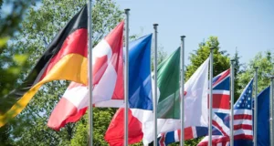 G7 обіцяє нове фінансування для України з умовами реформ g7-обіцяє-допомогти-Україні-з-фінансуванням,-але-нагадала-про-скасування-пільг-з-ПДВ