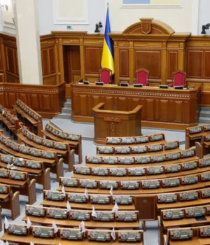 Зеленський-збирає-нардепів,-включаючи-опозицію,-через-кризу-в-Раді-–-нардеп Зеленський-збирає-нардепів,-включаючи-опозицію,-через-кризу-в-Раді-–-нардеп
