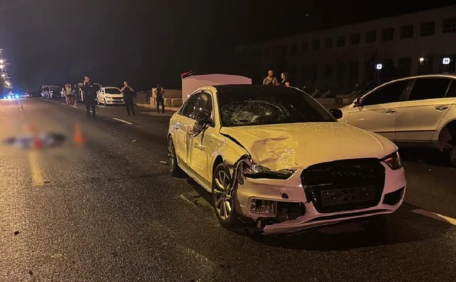 Аварія в Харкові: під колесами Audi загинув 18-річний хлопець У-Харкові-18-річний-хлопець-загинув-під-колесами-audi-біля-метро
