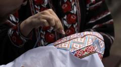 Вишиванка: Традиції та символіка українського одягу Магія-вишиванки.-Як-сорочки-століттями-супроводжували-українців