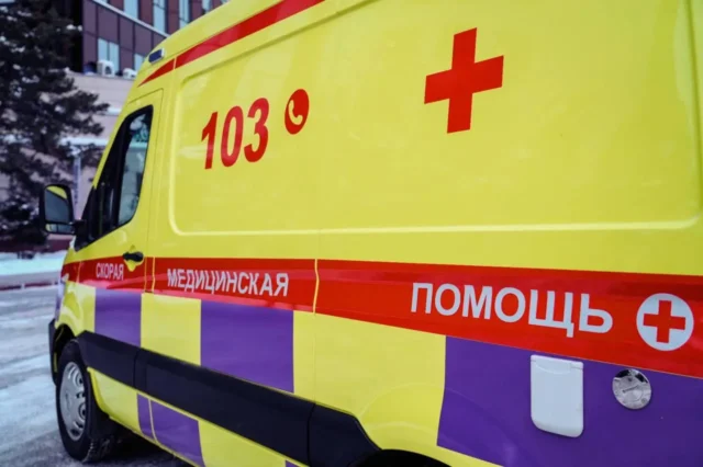 У Севастополі обвалився балкон з дітьми У Севастополі обвалився балкон з дітьми