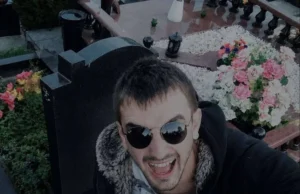 Скандал навколо акушера у Києві: зневажливі фото на кладовищі У-столиці-акушер-потрапив-у-скандал-через-зневажливі-фото-на-кладовищі.-У-закладі-вже-відреагували