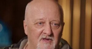 Окупанти розбомбили дім автора хіта «Піду втоплюся у річці глибокій» Окупанти-розбомбили-дім-автора-хіта-«Піду-втоплюся-у-річці-глибокій»
