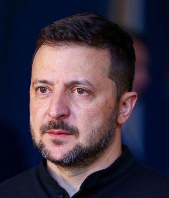 Влада України прискорює відновлення доріг у Київській та Чернігівській областях Зеленський встановив Кабміну дедлайн для ремонту важливих місцевих доріг