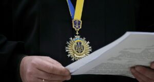 Олександр Цукерман оскаржує санкції у Касаційному адміністративному суді Ще один фігурант справи “Мідас” вирішив судитися з Зеленським