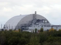 Кабмін планує до червня вирішити питання низьких зарплат працівників ЧАЕС Кабмін планує до червня вирішити питання низьких зарплат працівників ЧАЕС