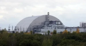 Кабмін планує до червня вирішити питання низьких зарплат працівників ЧАЕС Кабмін планує до червня вирішити питання низьких зарплат працівників ЧАЕС