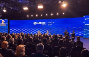 Україна вчить Європу швидкості війни: представники “Сталевого фронту” Ахметова виступили на GLOBSEC Defence Forum у... Україна-вчить-Європу-швидкості-війни:-представники-“Сталевого-фронту”-Ахметова-виступили-на-globsec-defence-forum-у.