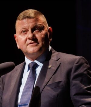 Залужний-розповів-про-уроки-війни,-які-Захід-може-засвоїти-від-України Залужний-розповів-про-уроки-війни,-які-Захід-може-засвоїти-від-України