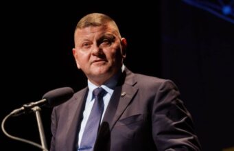 У Празі обговорили уроки війни України для Європи Залужний-розповів-про-уроки-війни,-які-Захід-може-засвоїти-від-України