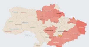 Київ під атакою дронів: влада закликає до обережності Київ-під-російською-атакою-дронами-–-КМВА