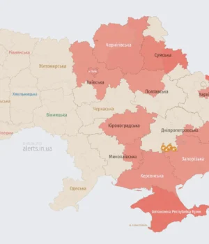 Київ-під-російською-атакою-дронами-–-КМВА