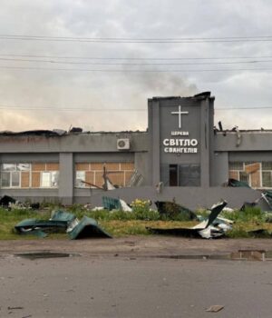 Росіяни спалили протестантську церкву на Харківщині