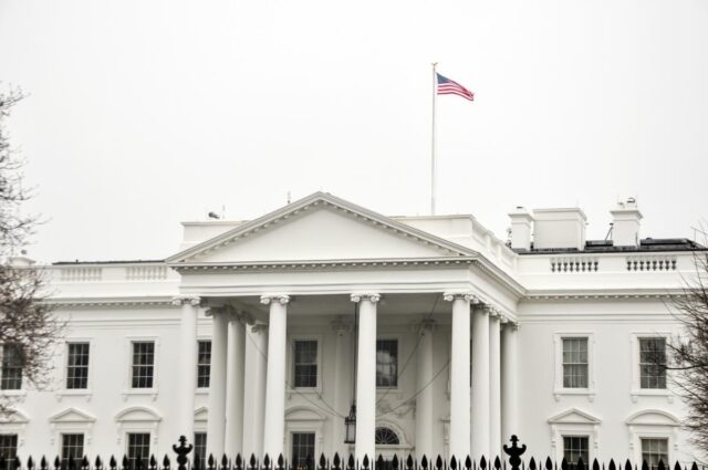 У Вашингтоні сталася стрілянина поблизу резиденції Трампа, – CNN У-Вашингтоні-сталася-стрілянина-поблизу-резиденції-Трампа,-–-cnn