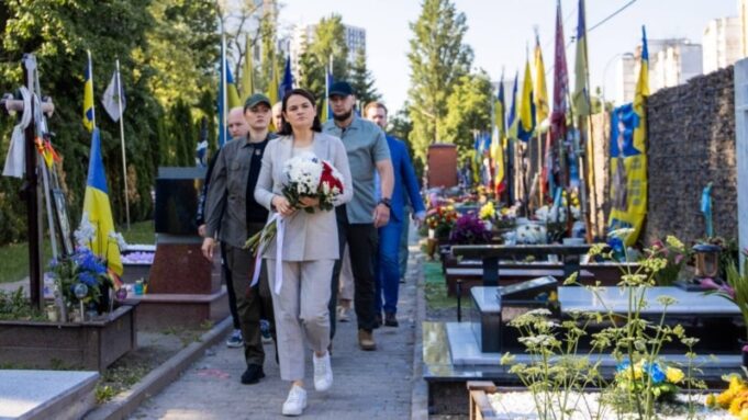 Світлана Тихановська розпочала історичний візит до Києва для обговорення проблем білоруської діаспори Тихановська-пояснила,-навіщо-насправді-приїхала-в-Україну