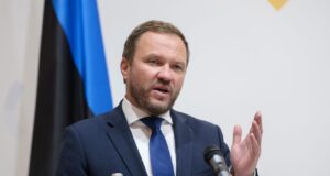 Естонський міністр розкриває справжні мотиви Кремля у мирних переговорах з Європою В Естонії розкрили причину, чому Путін втягує Європу в переговори щодо України