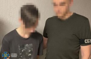 Наводив ракети на Київ: СБУ затримала 18-річного агента РФ після атаки 24 травня Наводив-ракети-на-Київ:-СБУ-затримала-18-річного-агента-РФ-після-атаки-24-травня