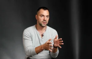 TikTok обмежив доступ до каналу Олексія Арестовича в Україні tiktok-обмежив-доступ-до-каналу-Олексія-Арестовича-в-Україні