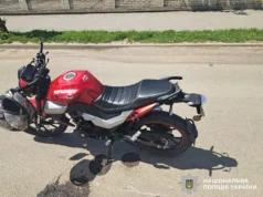 На Вінниччині 14-річна водійка мотоцикла потрапила у ДТП (фото) На Вінниччині 14-річна водійка мотоцикла потрапила у ДТП (фото)