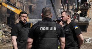 Російські загрози нових атак на Київ: реакція ЄС та наслідки обстрілів Навіщо-насправді-МЗС-РФ-«попереджає»-про-удари-по-Києву-і-який-сенс-в-ударах-«Орешником»?