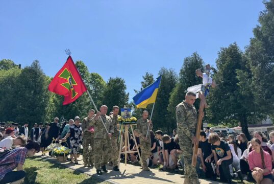 Прощання з Захисником Сергієм Шулєповим у Нововолинську Нововолинці-назавжди-попрощалися-з-Героєм-Сергієм-Шулєповим