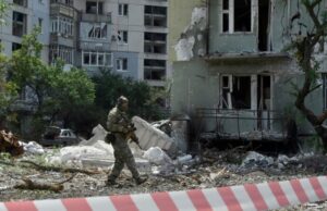 Human Rights Watch закликає Росію зупинити захоплення української власності «Ріжуть-оселедець-на-піаніно».-Чи-мають-українці-реальний-шанс-повернути-житло-в-окупації
