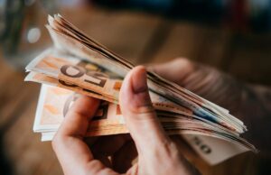 Скільки залишається від 100 тисяч євро: який чистий дохід у різних країнах Європи Скільки-залишається-від-100-тисяч-євро:-який-чистий-дохід-у-різних-країнах-Європи