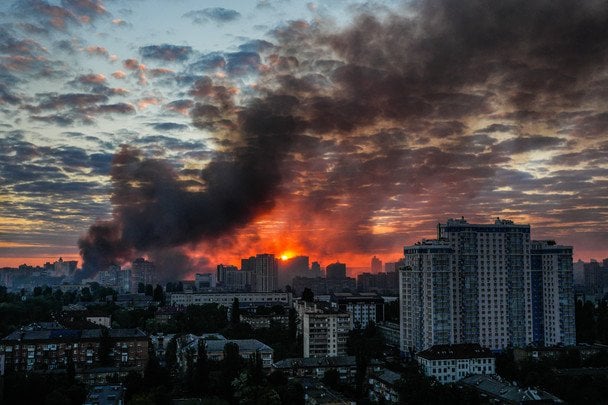 Перед масованим ударом по Києву США нібито вивозили дипломатів: що кажуть в ОП Перед-масованим-ударом-по Києву-США-нібито-вивозили-дипломатів:-що кажуть-в ОП